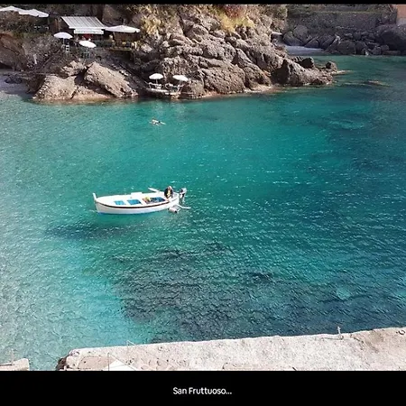 Acquamarina A Due Passi Dai Traghetti