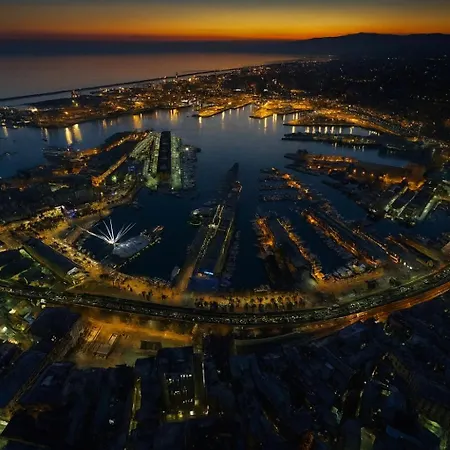 Acquamarina A Due Passi Dai Traghetti